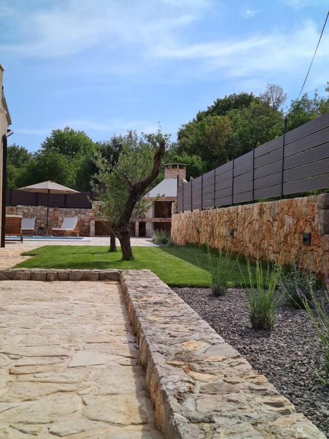 Villa Lulu Kamena Villa S Maslinikom Otok Krk Dobrinj Selo Gostinjac Krk Town Exteriör bild