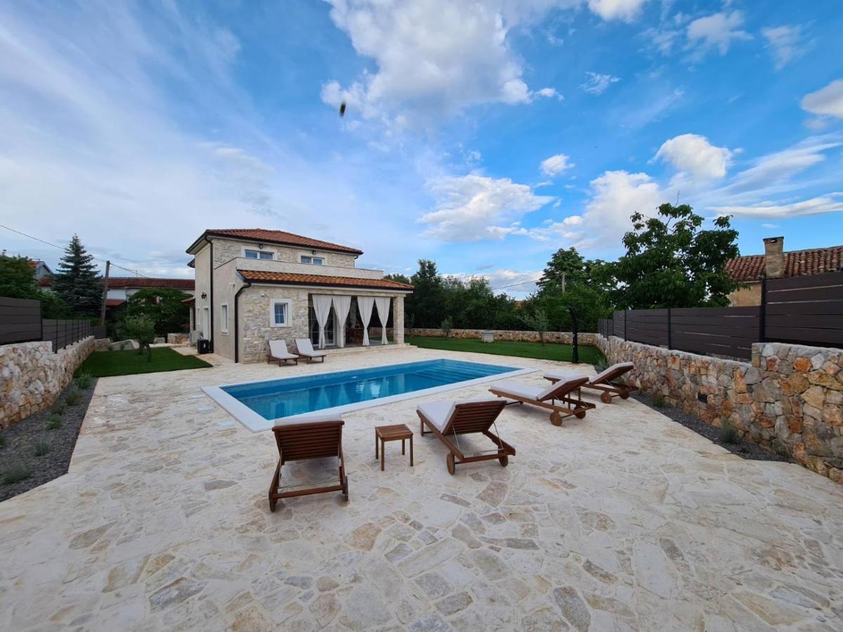 Villa Lulu Kamena Villa S Maslinikom Otok Krk Dobrinj Selo Gostinjac Krk Town Exteriör bild