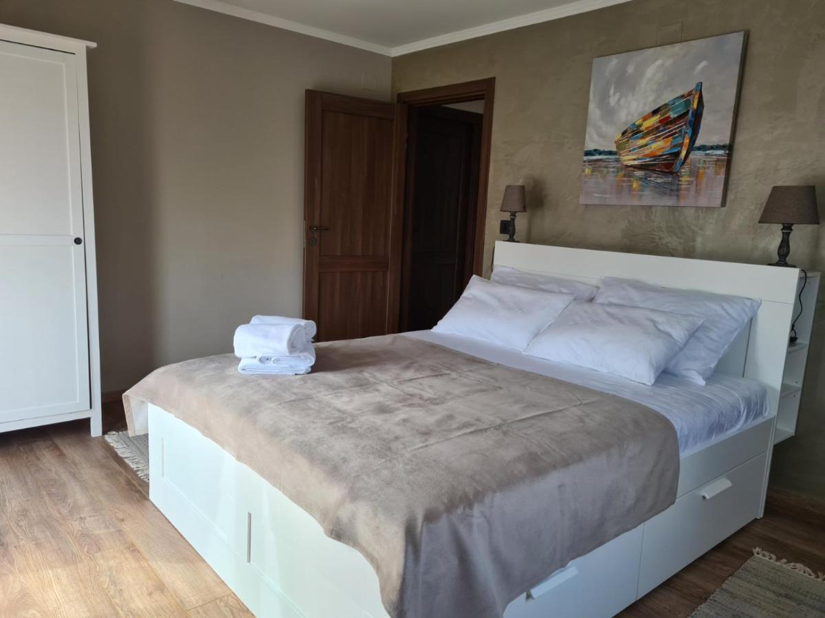 Villa Lulu Kamena Villa S Maslinikom Otok Krk Dobrinj Selo Gostinjac Krk Town Exteriör bild