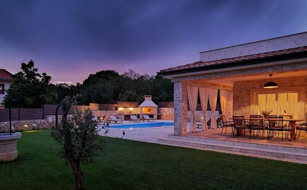 Villa Lulu Kamena Villa S Maslinikom Otok Krk Dobrinj Selo Gostinjac Krk Town Exteriör bild